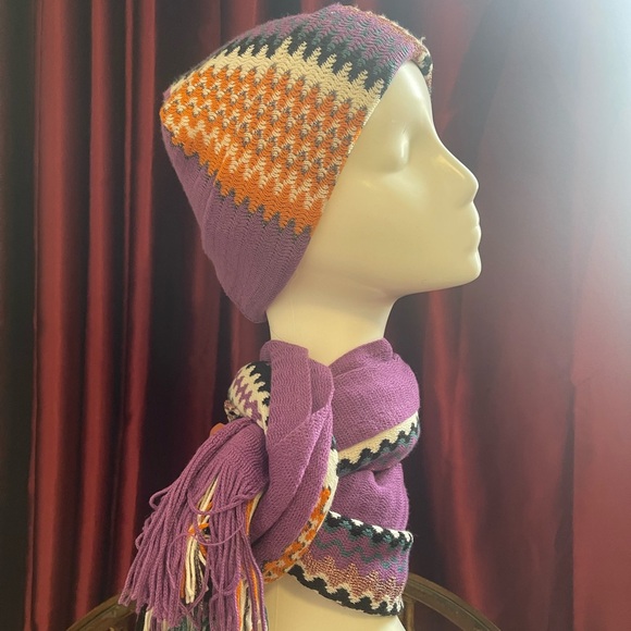 Missoni Accessories - Missoni Vibrant Pattern Colorful Knit Hat and Scarf Set